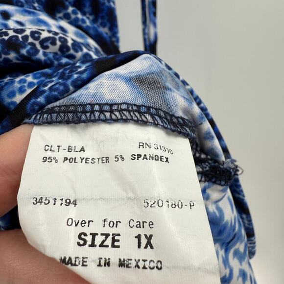 Alyx Blue Short Sleeve Cold Shoulder Geometric Pattern Pullover Blouse Size 1X - Picture 4 of 8